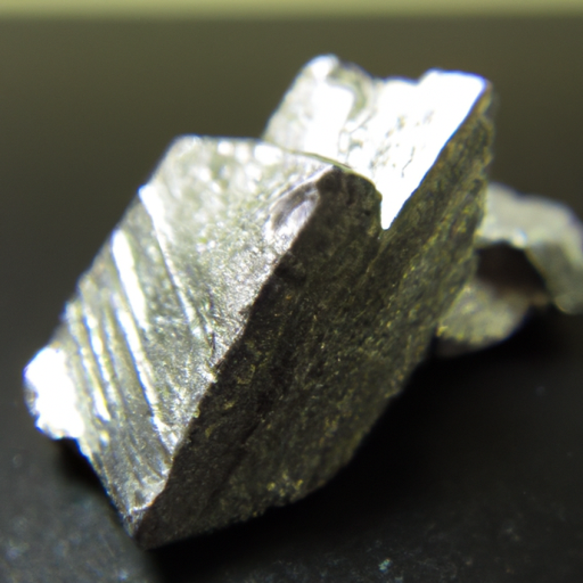 A detail image related to the topic: Silicato de aluminio